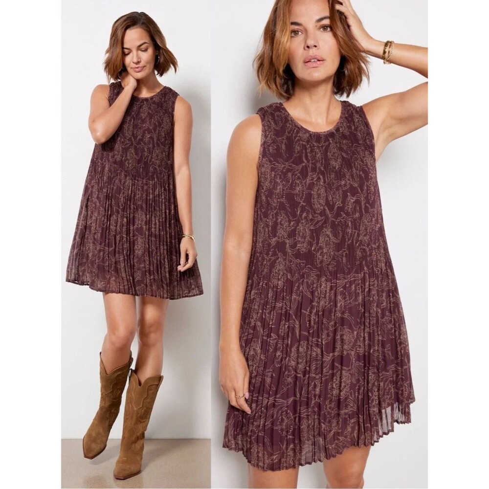EVEREVE Hazel Dress Plum Floral Pleated Chiffon Shift Western Boho Size Medium